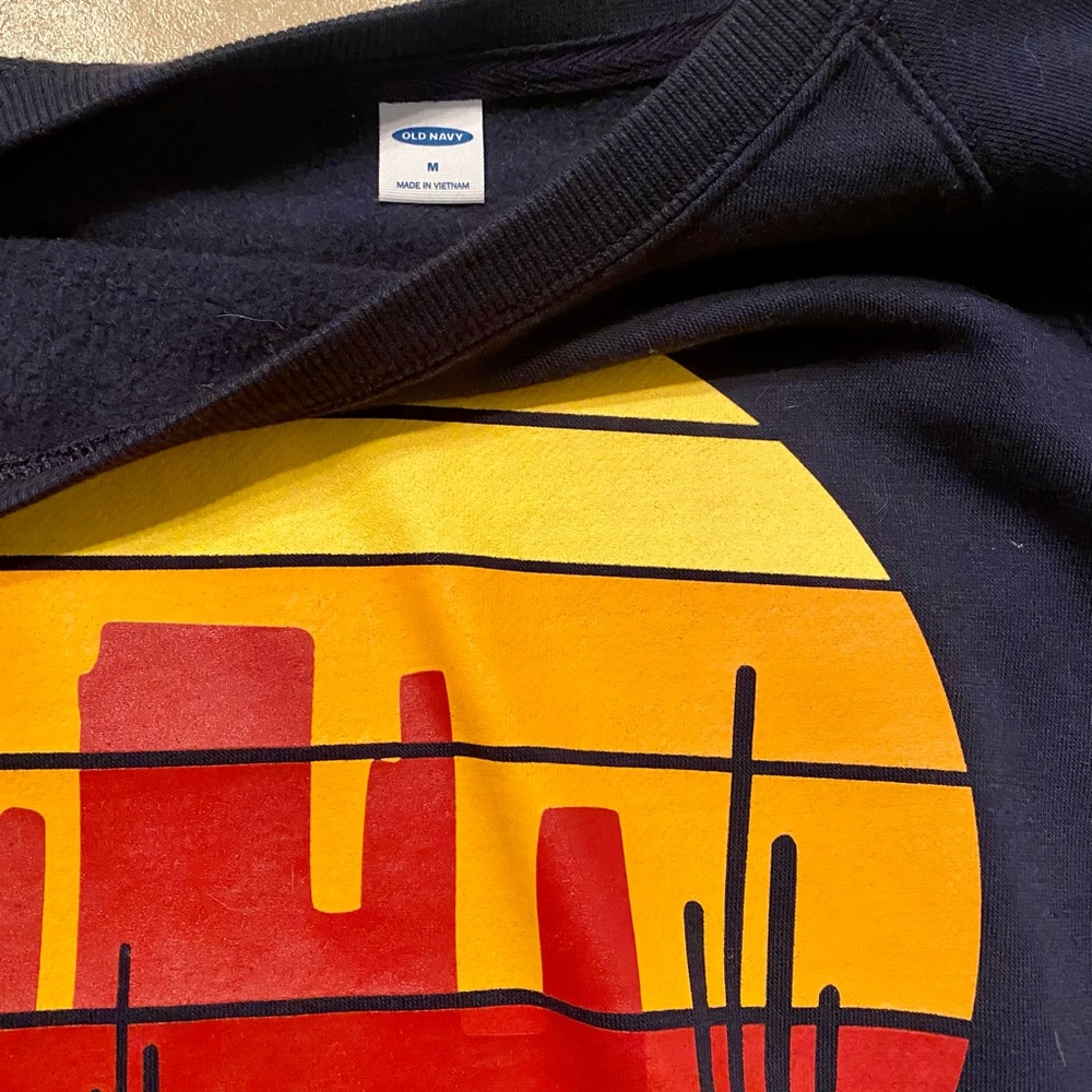 Sweatshirt
